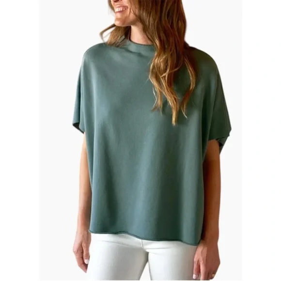 EUC - Frank & Eileen Audrey Funnel Neck Triple Fleece Capelet in Wine Top - Picture 3 of 4